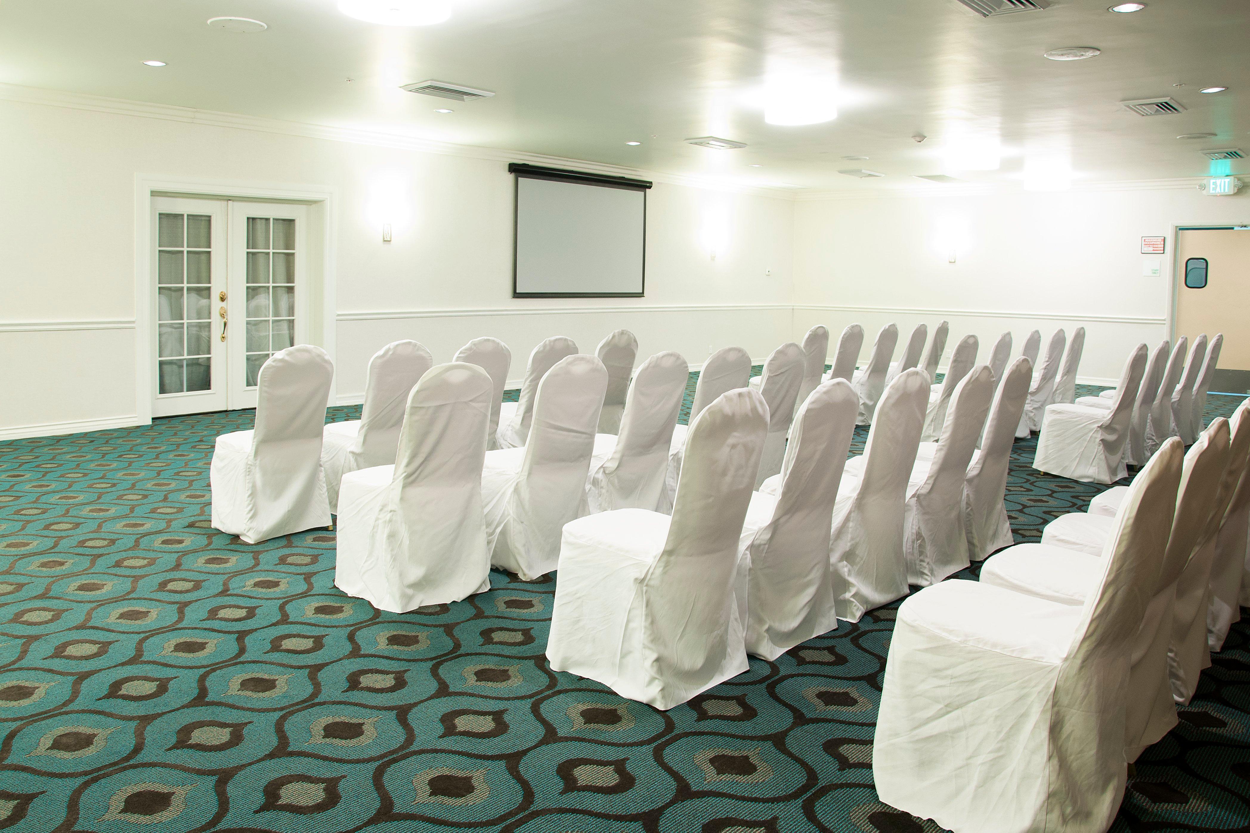 Holiday Inn Victorville By Ihg Exterior photo